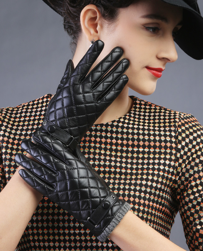 High grade plaid mittens High grade plaid mittens