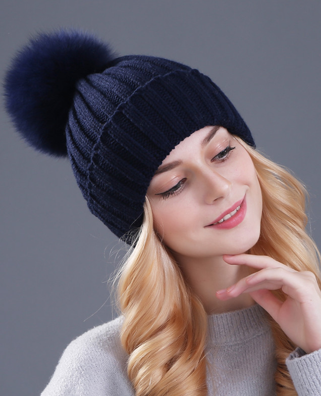 Genuine fox fur thick beanie Genuine fox fur thick beanie