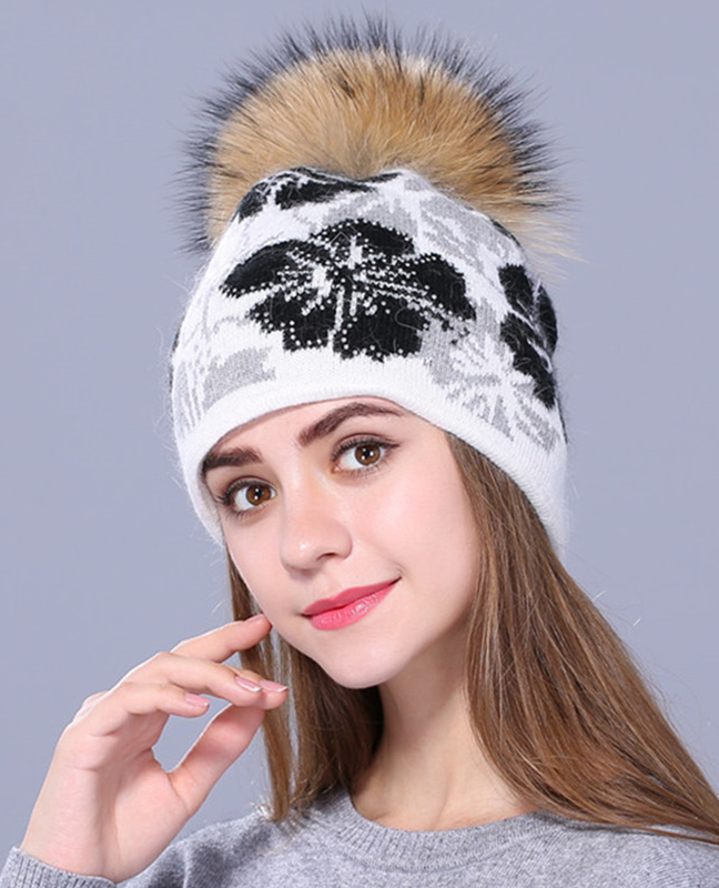 Raccoon fur knitted beanie Raccoon fur knitted beanie