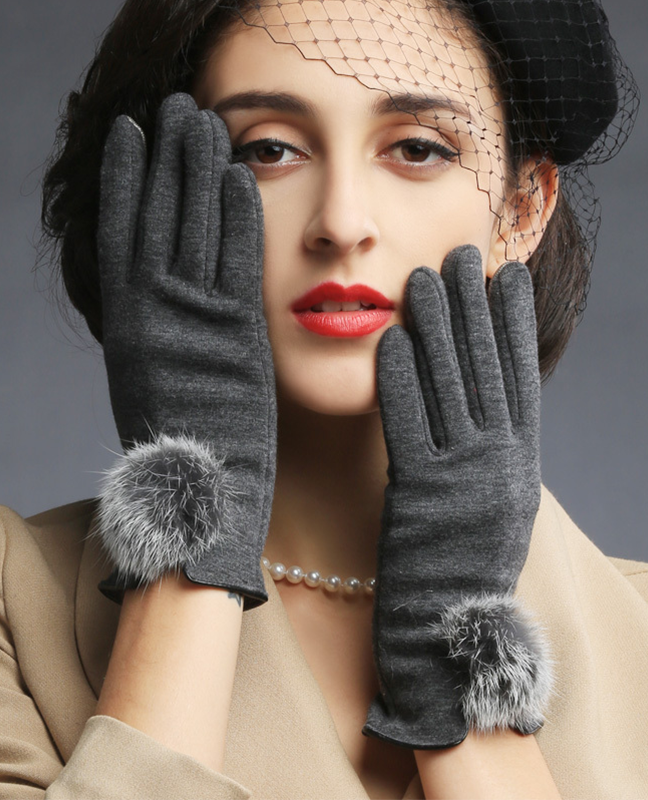 Plush Lace Mitten Plush Lace Mitten