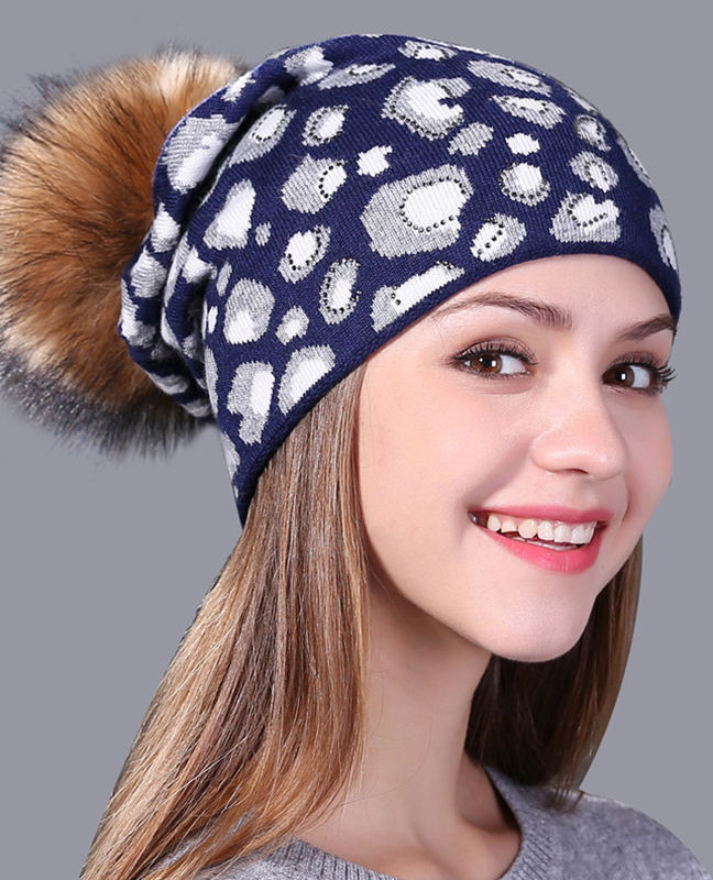 Leopard print knitted hat Leopard print knitted hat