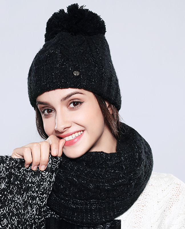 Classic Winter Hat And Scarf Set Classic Winter Hat And Scarf Set